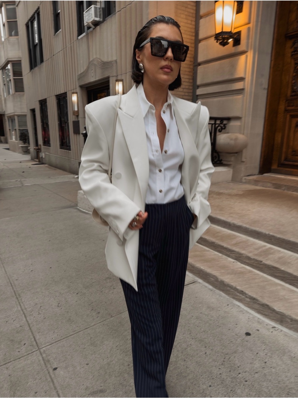 The Frankie Shop Zia Covered Buttons Blazer White Double Breasted - Picture 8 of 10